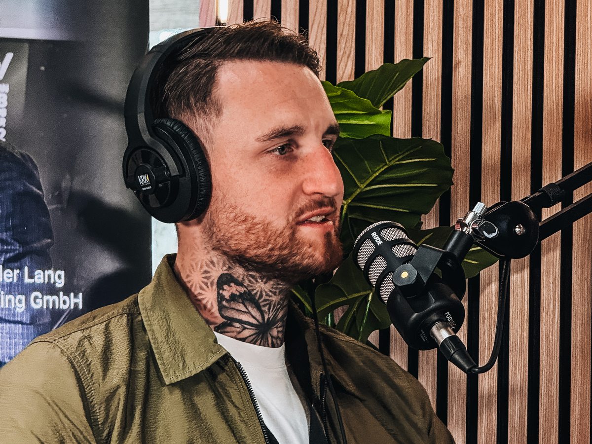 Dennis Ühlein als Podcast-Gast